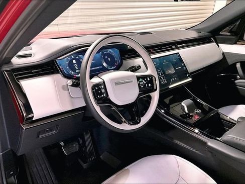 Certified 2025 Land Rover Range Rover Sport Dynamic SE AWD/4WD image 24