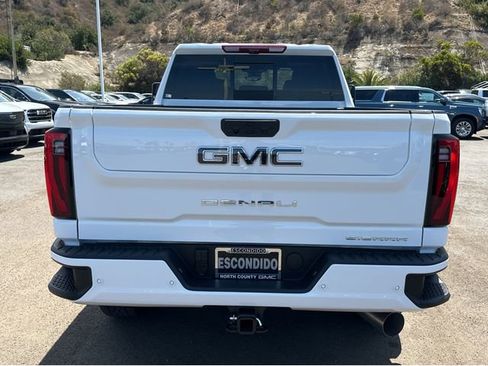 New 2025 GMC Sierra 2500 Denali Ultimate image 12