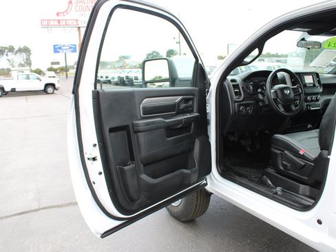 Used 2024 RAM 2500 Tradesman w/ Chrome Appearance Group AWD/4WD image 20