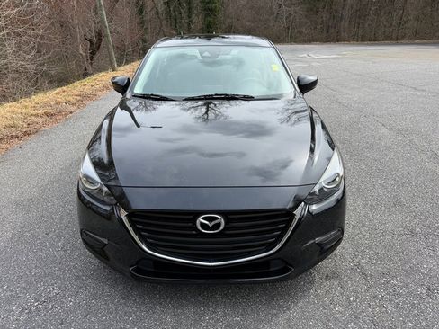 Used 2018 MAZDA MAZDA3 Touring image 3