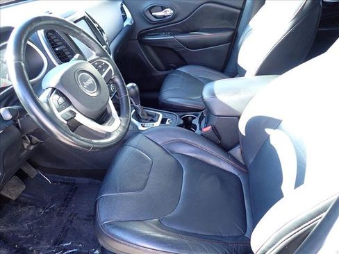 Used 2014 Jeep Cherokee Trailhawk w/ Leather Interior Group AWD/4WD image 11