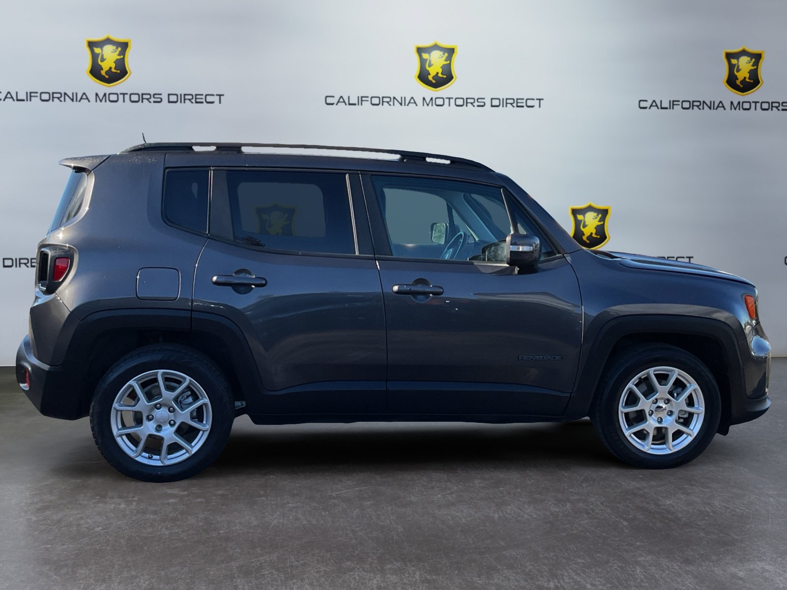 Used 2020 Jeep Renegade Altitude FWD image 4