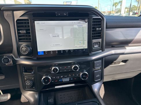 Used 2025 Ford F150 Lariat w/ Equipment Group 502A High image 11