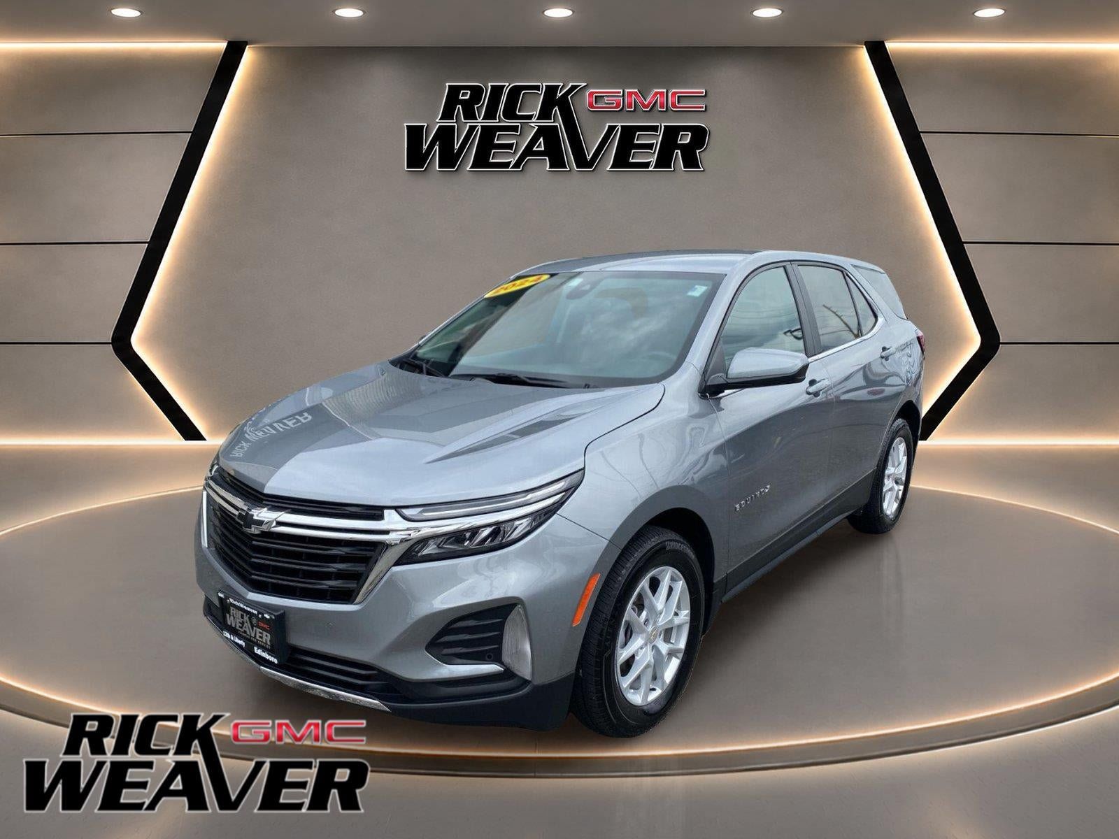 Used 2024 Chevrolet Equinox LT w/ LPO, Floor Liner Package AWD/4WD image 1