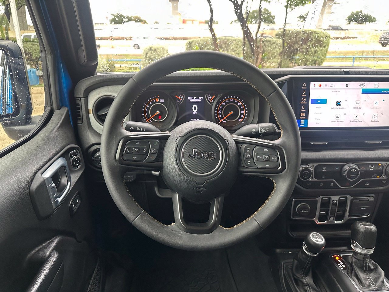 Used 2024 Jeep Gladiator Sport AWD/4WD image 13