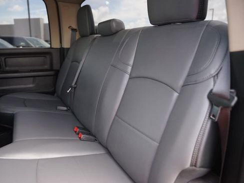 Used 2020 RAM 2500 Tradesman w/ Chrome Appearance Group AWD/4WD image 13