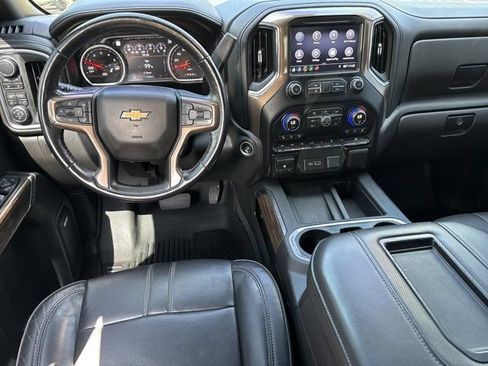 Used 2019 Chevrolet Silverado 1500 High Country w/ Technology Package AWD/4WD image 27