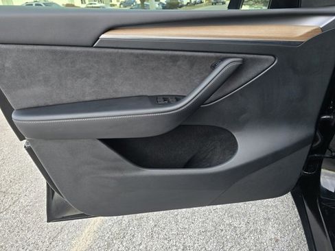 Used 2023 Tesla Model Y Long Range image 16