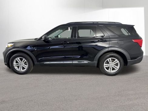 Used 2021 Ford Explorer XLT w/ Class III Trailer Tow Package image 29