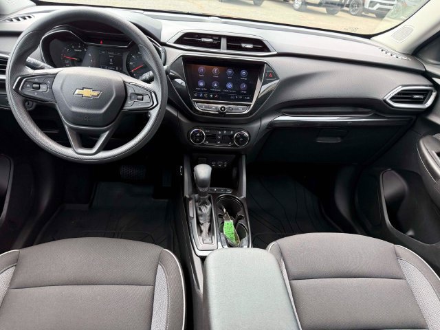 Used 2023 Chevrolet TrailBlazer LT w/ Convenience Package AWD/4WD image 14