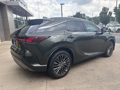 Used 2025 Lexus RX 350 w/ Convenience Package AWD/4WD image 3