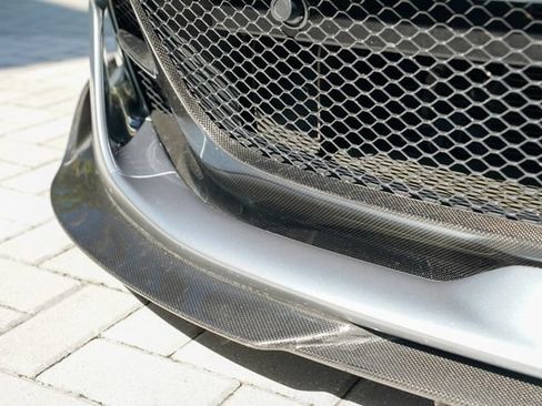 Used 2018 Ferrari 812 Superfast RWD image 38