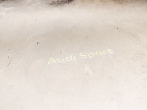 Used 2022 Audi R8 V10 w/ Premium Package RWD image 68