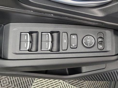 Certified 2025 Honda Accord SE image 19