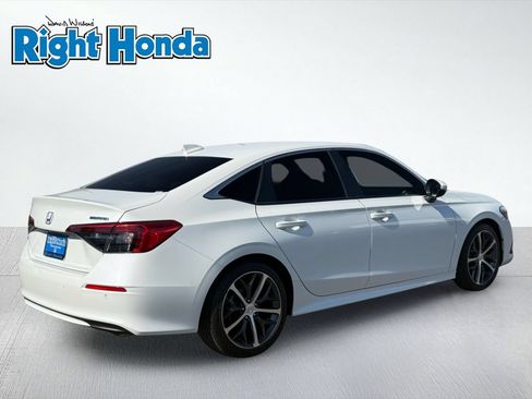 Certified 2023 Honda Civic Touring image 9