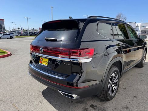 New 2026 Volkswagen Atlas SE AWD/4WD image 6