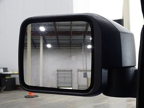 Used 2024 Ford Bronco Badlands image 39