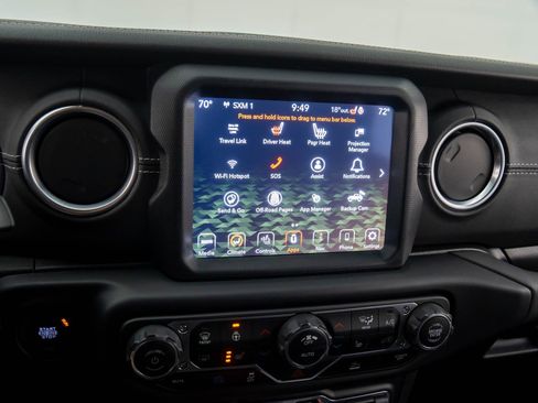 Used 2022 Jeep Wrangler Unlimited Sahara w/ Cold Weather Group image 27