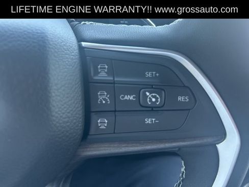 Used 2025 Jeep Grand Cherokee L Limited w/ Luxury Tech Group II AWD/4WD image 10
