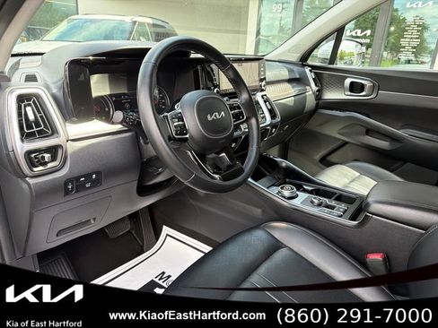 Certified 2023 Kia Sorento EX AWD/4WD image 30