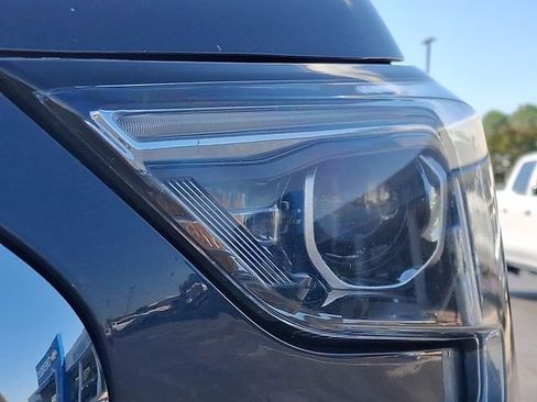 Used 2018 GMC Terrain SLE FWD image 9