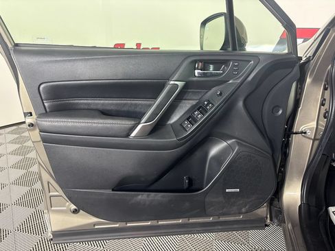 Used 2018 Subaru Forester 2.5i Touring w/ Popular Package #3B AWD/4WD image 12