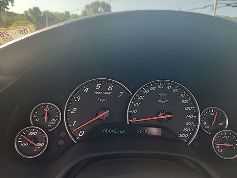 Used 2006 Chevrolet Corvette Convertible w/ Preferred Equipment Group image 18