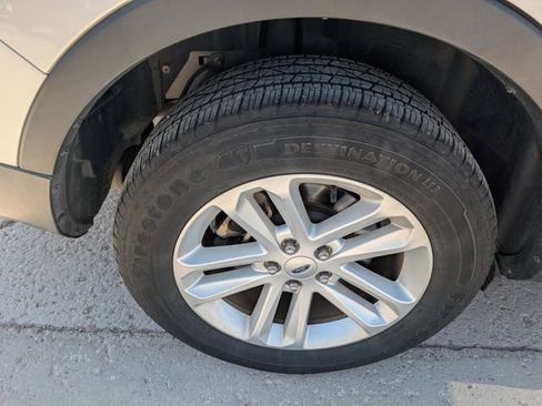 Used 2017 Ford Explorer 4WD image 9