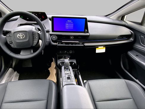 New 2026 Toyota Prius Plug-In Hybrid FWD image 5