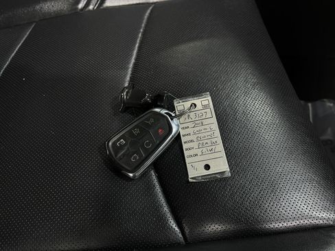 Used 2018 Cadillac Escalade Premium Luxury image 43