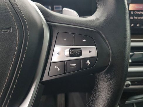 Used 2025 BMW X5 xDrive50e image 17