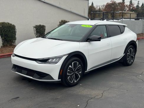Used 2024 Kia EV6 Light RWD image 2