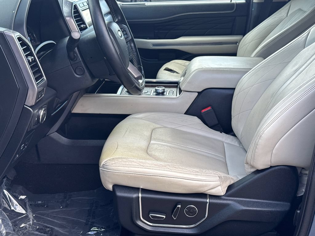 Used 2019 Ford Expedition Platinum AWD/4WD image 11