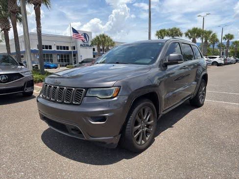 Used 2017 Jeep Grand Cherokee Limited 75th Anniversary AWD/4WD image 2