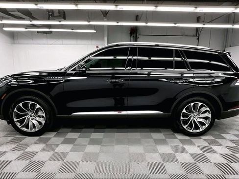 Used 2025 Lincoln Aviator Reserve w/ Illumination Package AWD/4WD image 13
