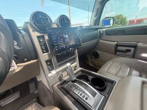 Used 2003 HUMMER H2 w/ Preferred Equipment Group AWD/4WD image 14