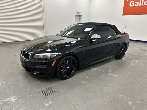 Used 2018 BMW M240i xDrive Convertible image 3