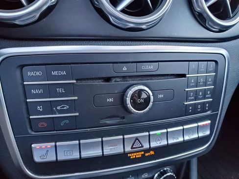 Used 2018 Mercedes-Benz GLA 250 4MATIC image 22