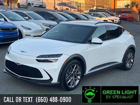 Used 2023 Genesis GV60 Advanced image 1