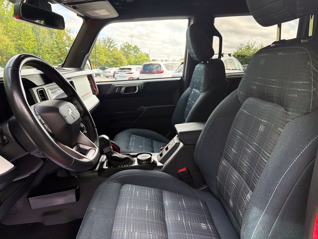 Used 2023 Ford Bronco Heritage Edition AWD/4WD image 9
