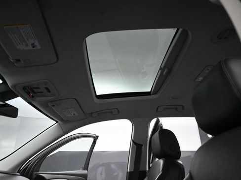 Used 2020 Chevrolet Traverse RS w/ LPO, Floor Liner Package AWD/4WD image 17