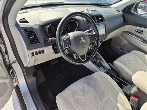 Used 2019 Mitsubishi Outlander Sport SE image 16