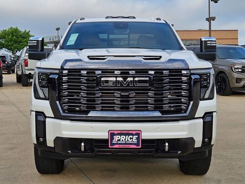 Used 2024 GMC Sierra 2500 Denali Ultimate image 2