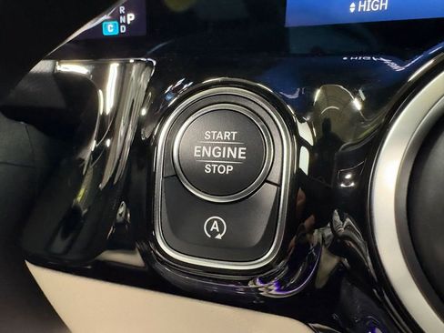 Certified 2026 Mercedes-Benz GLA 250 4MATIC image 15