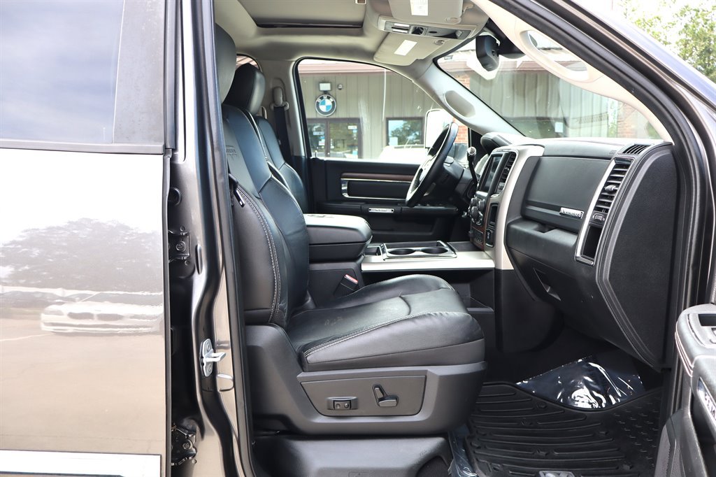 Used 2014 RAM 3500 Laramie w/ Protection Group AWD/4WD image 25