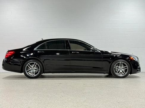 Used 2019 Mercedes-Benz S 560 4MATIC Sedan image 5