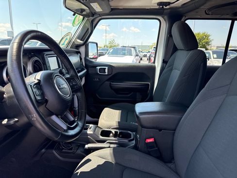 Used 2020 Jeep Wrangler Unlimited Sport w/ Cold Weather Group AWD/4WD image 12