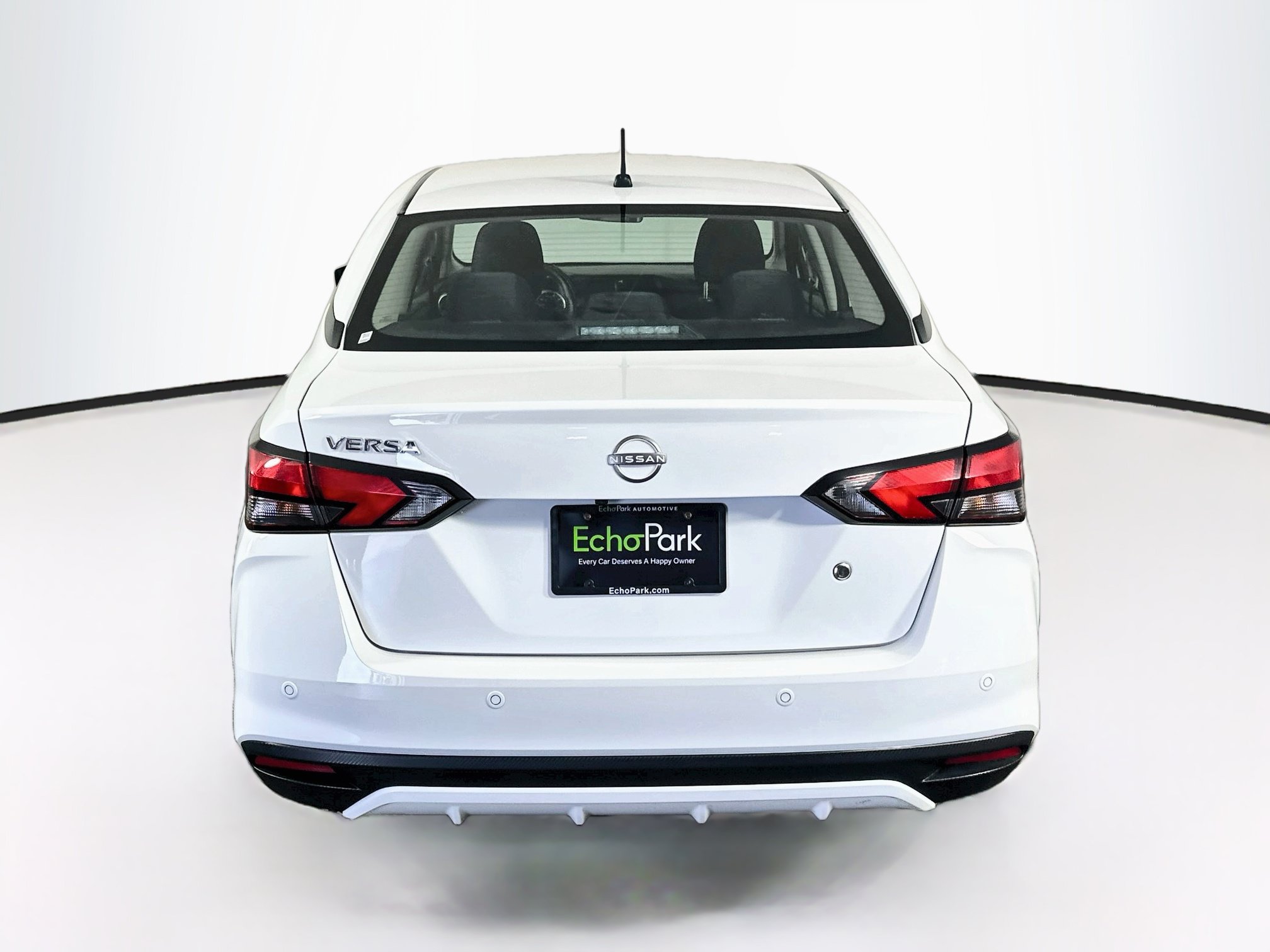 Used 2025 Nissan Versa S FWD image 7
