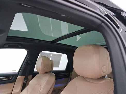 Used 2021 Porsche Cayenne image 14