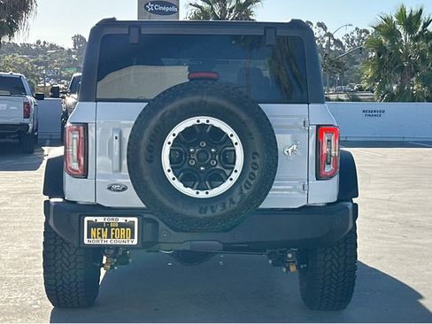 New 2025 Ford Bronco Outer Banks w/ Sasquatch Package image 5